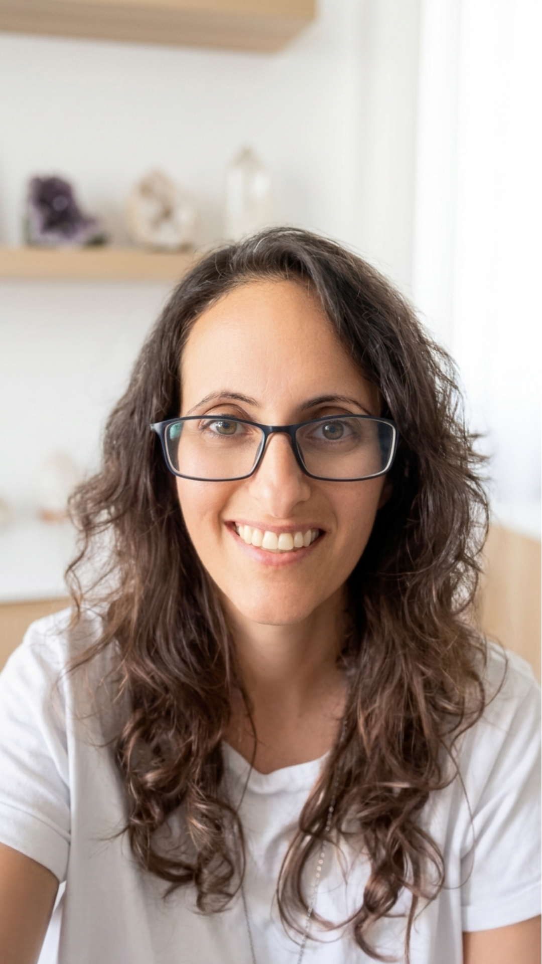נופר — מטפלת ומלווה נשים